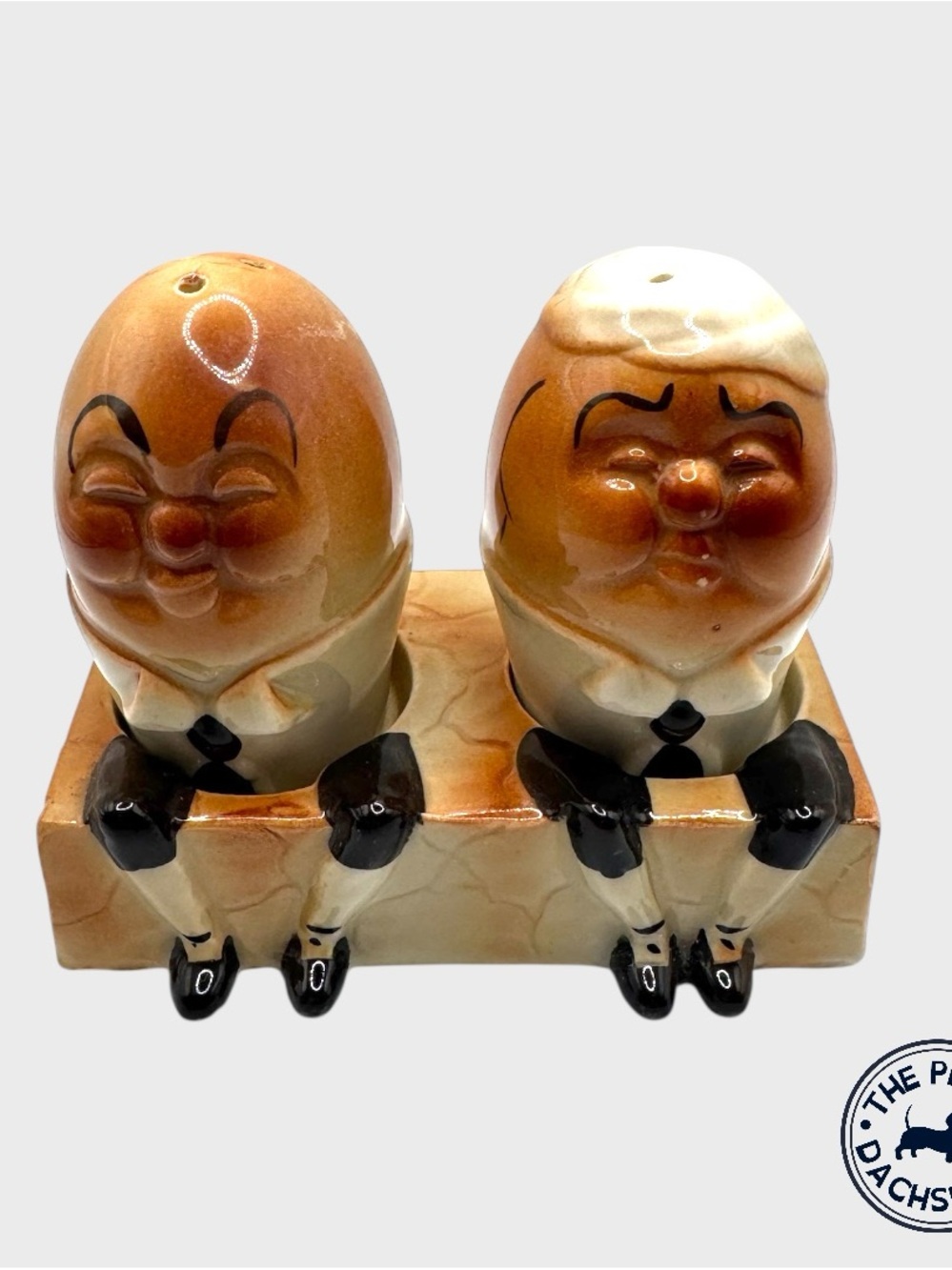 Vintage Humpty Dumpty Egg Couple Salt and Pepper Shakers